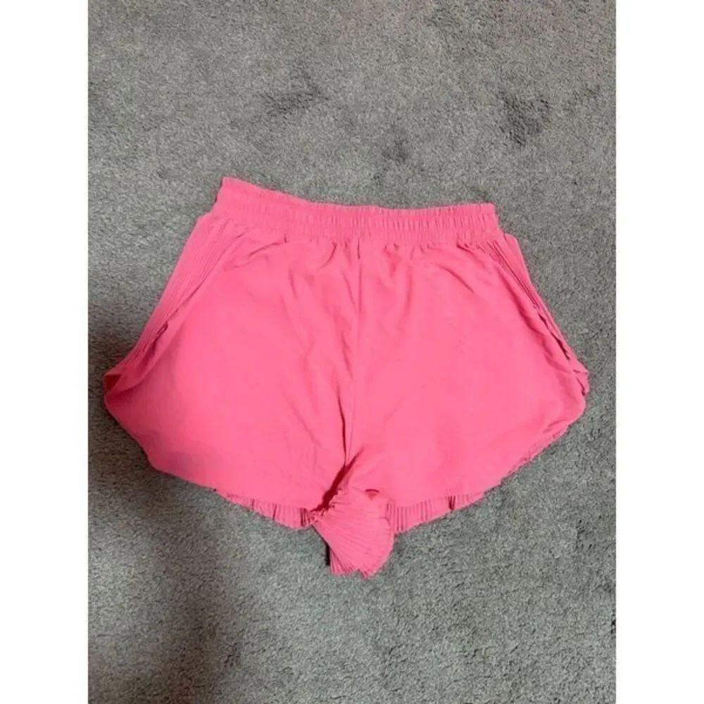 Marika Activeshorts Pink Pleated Back Active shorts NWOT Women's L